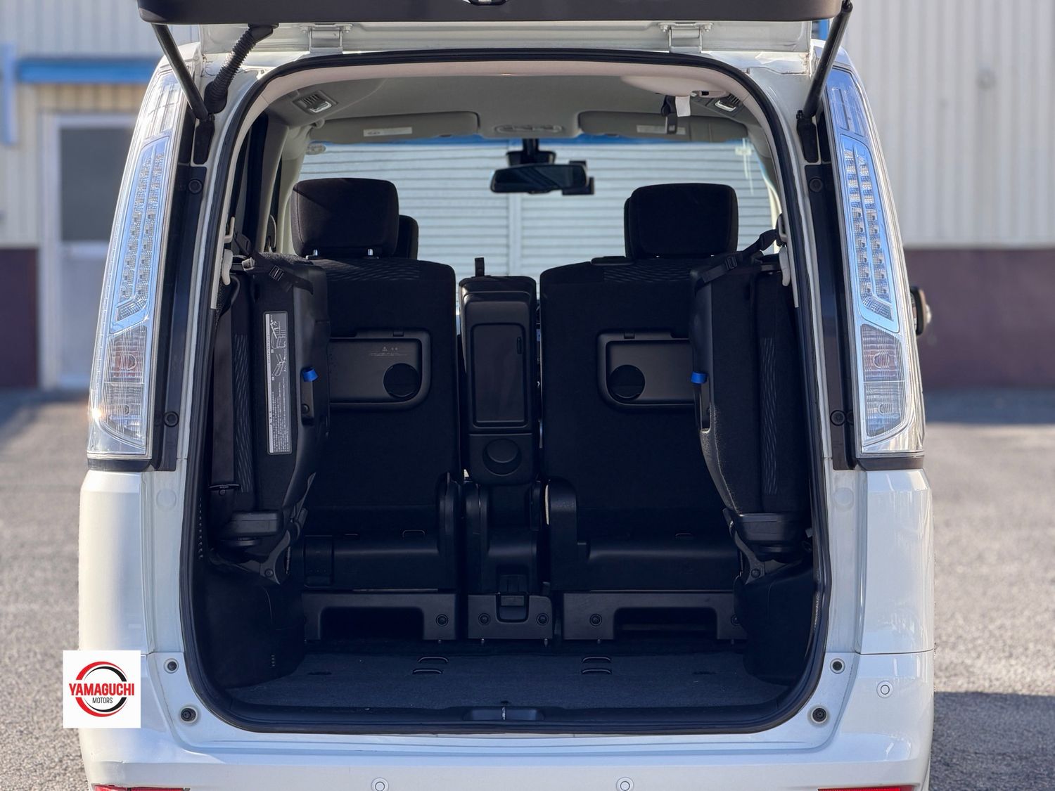 ✨ 2015 NISSAN SERENA S-HYBRID ✨