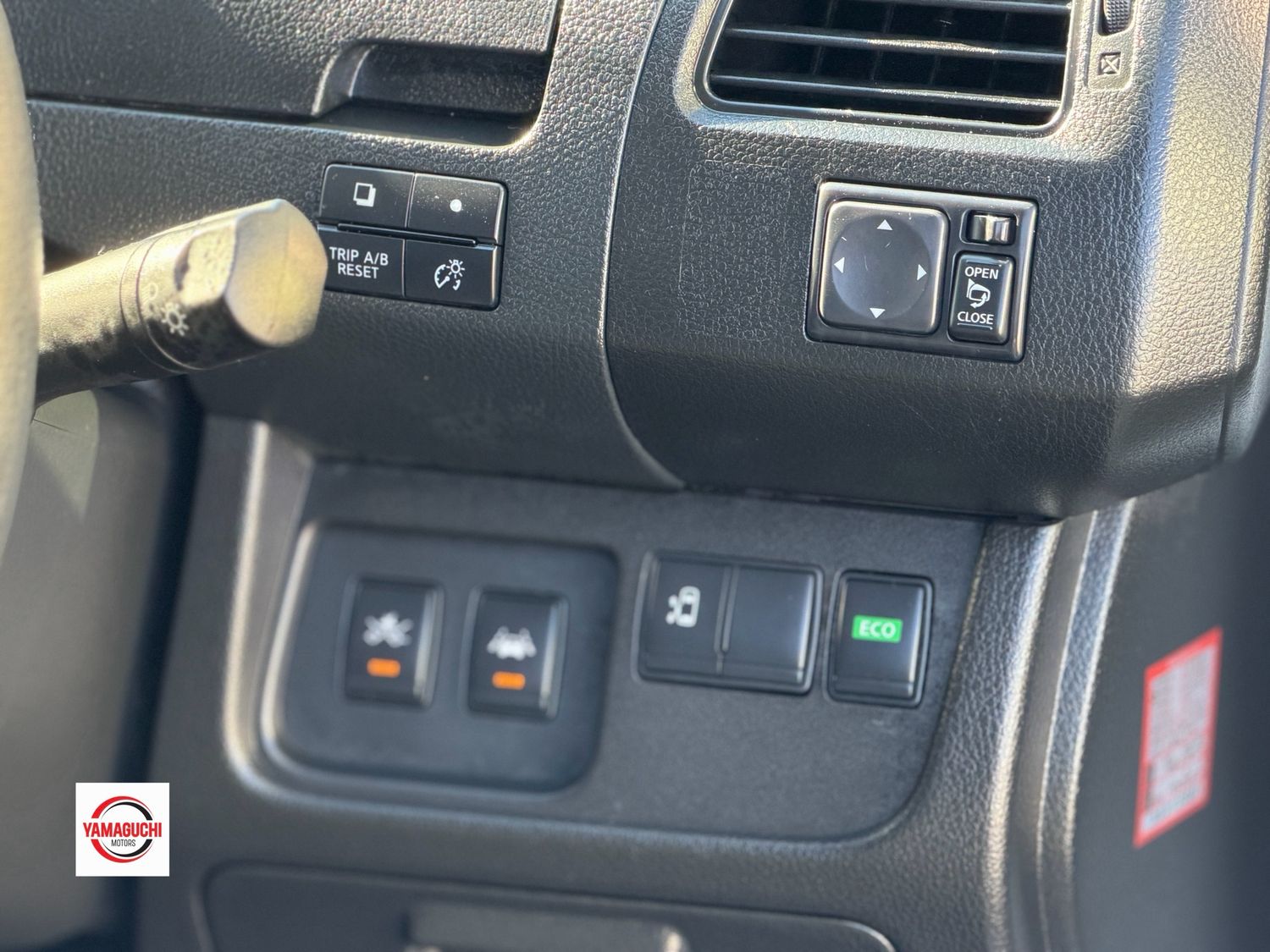 ✨ 2015 NISSAN SERENA S-HYBRID ✨