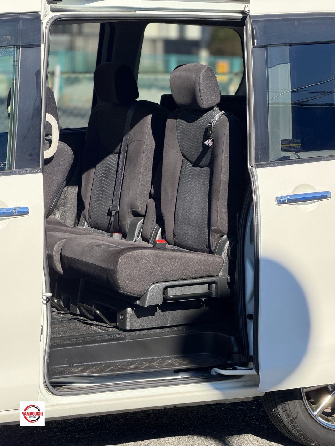 ✨ 2015 NISSAN SERENA S-HYBRID ✨