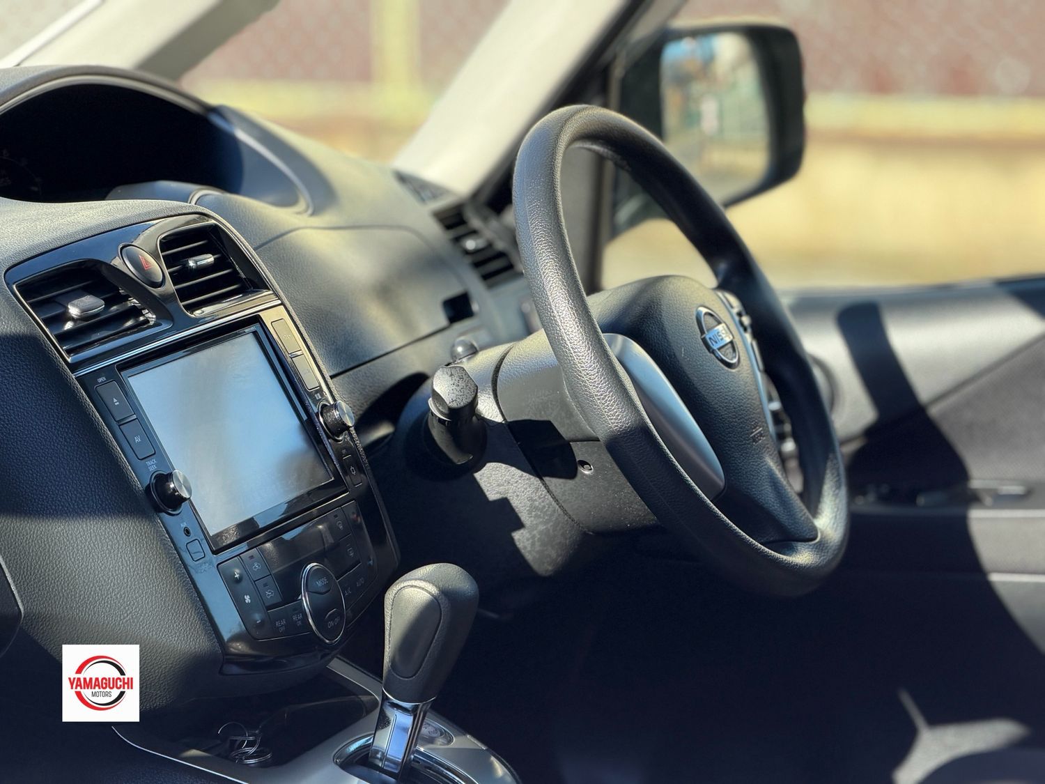 ✨ 2015 NISSAN SERENA S-HYBRID ✨