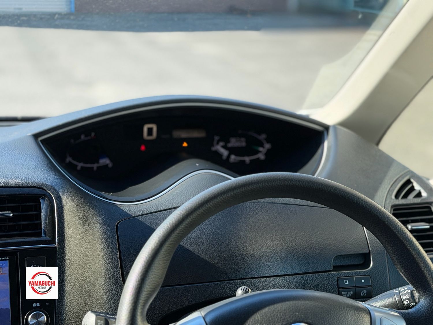 ✨ 2015 NISSAN SERENA S-HYBRID ✨