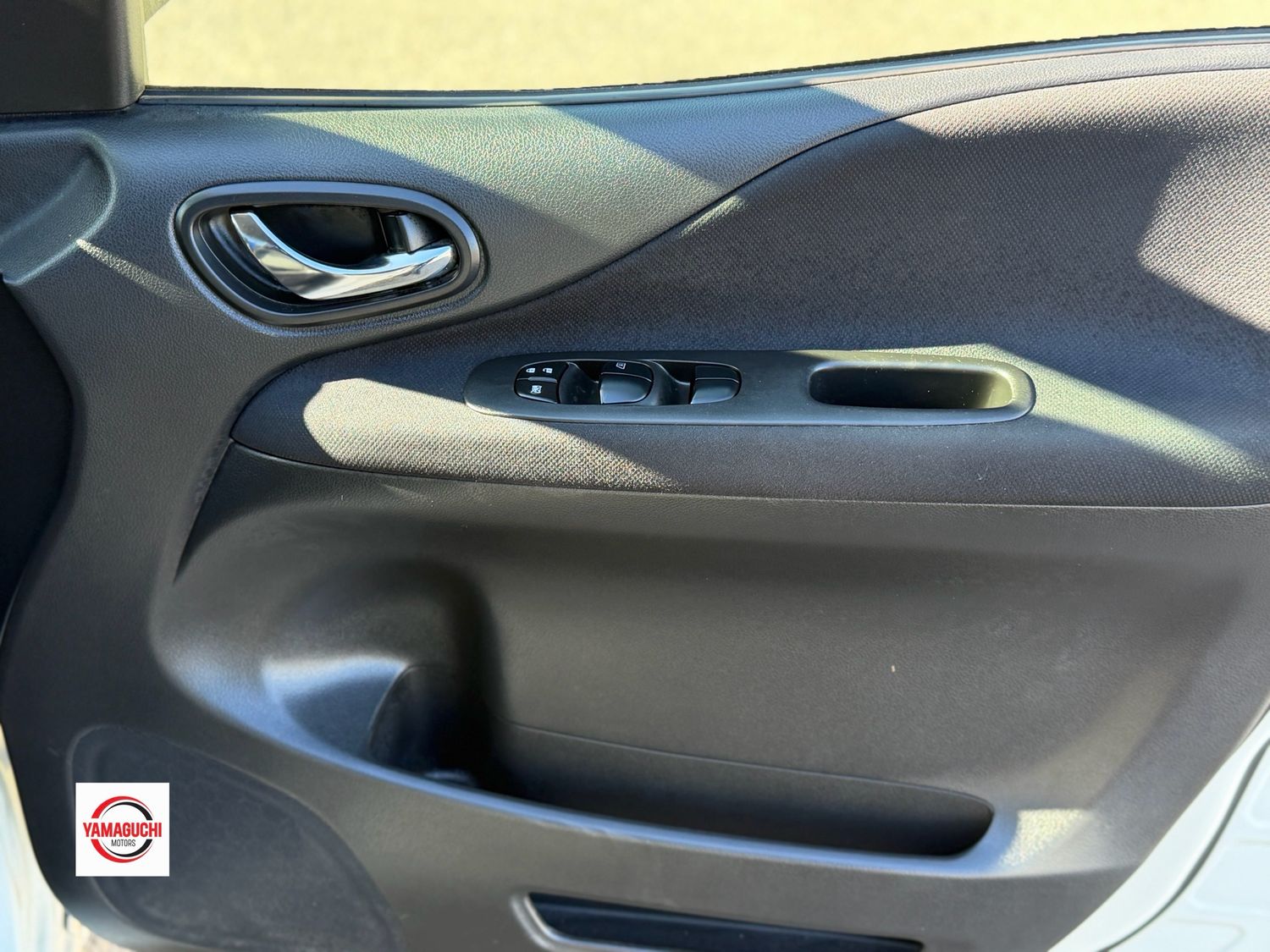 ✨ 2015 NISSAN SERENA S-HYBRID ✨