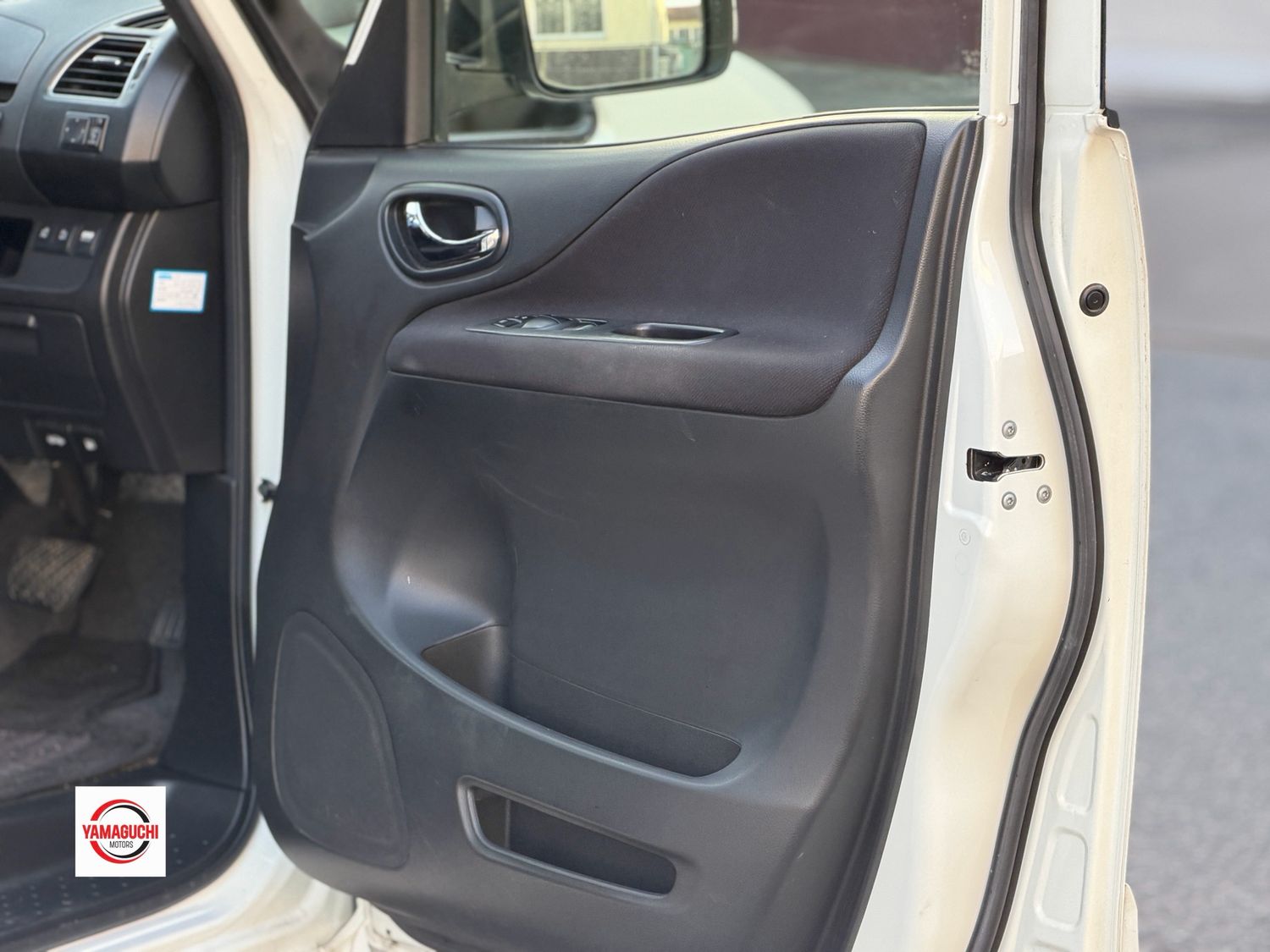 2013 NISSAN SERENA S-HYBRID Highway Star Hybrid | Advance Family MPV 