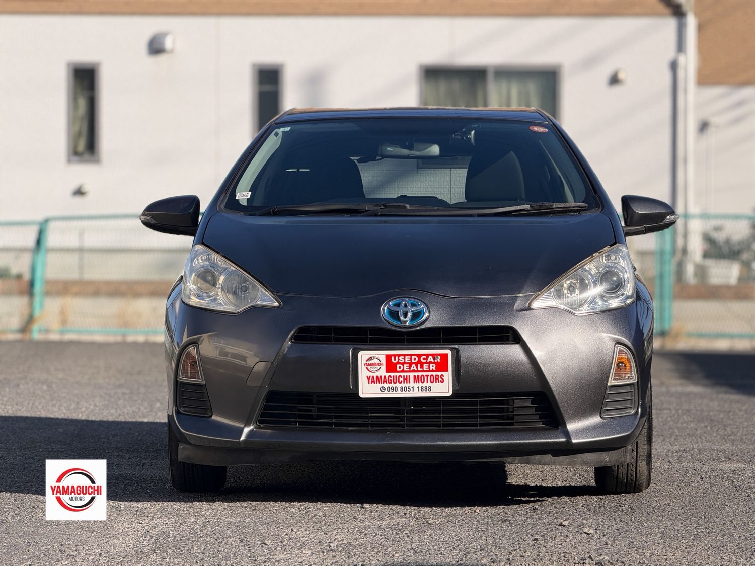 TOYOTA AQUA HYBRID — GRADE S 