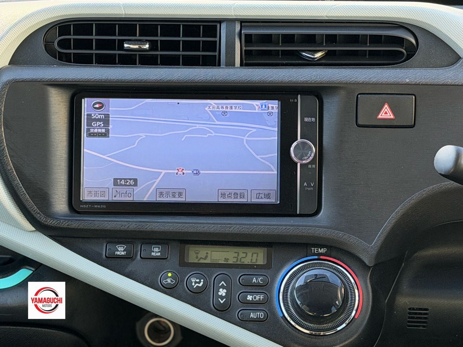 TOYOTA AQUA HYBRID — GRADE S 