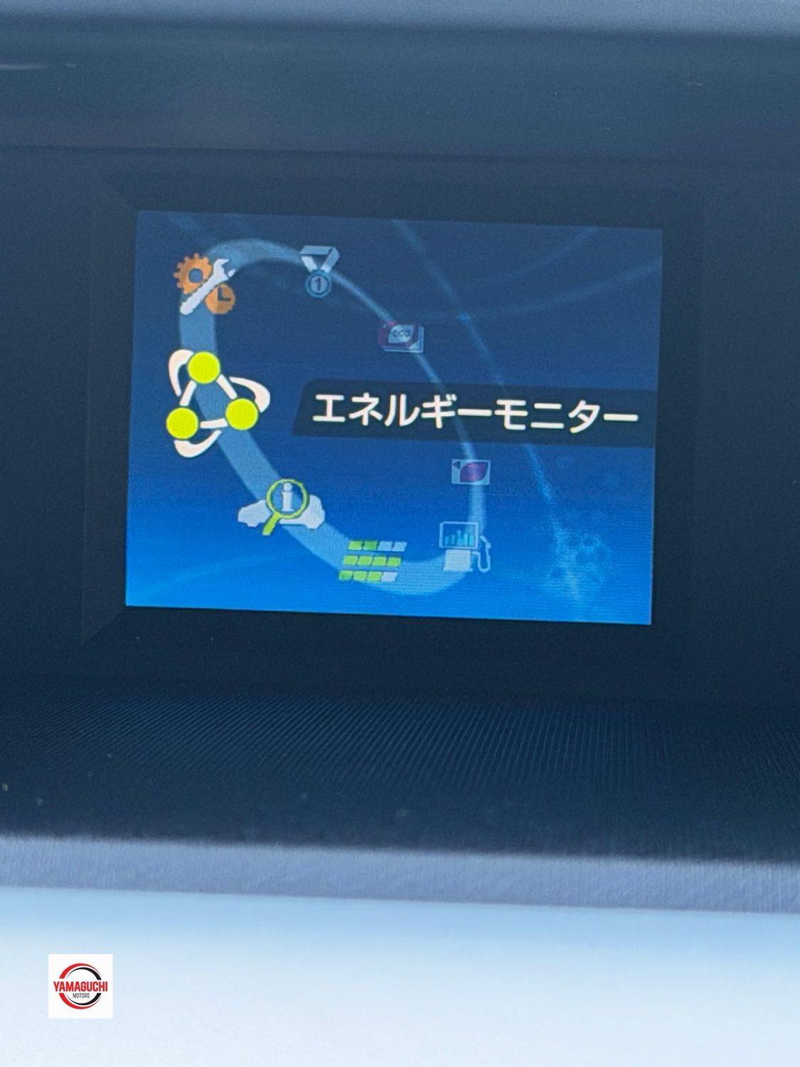 TOYOTA AQUA HYBRID — GRADE S 