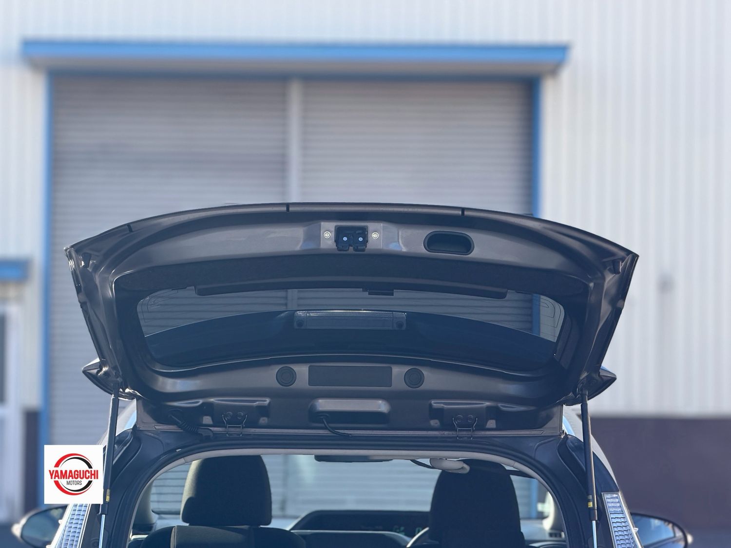 TOYOTA AQUA HYBRID — GRADE S 