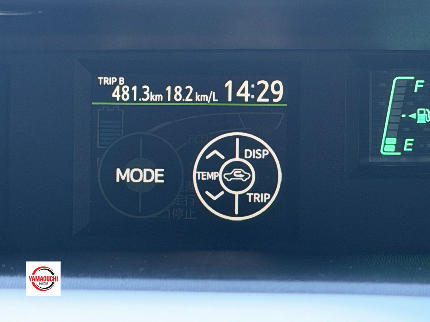 TOYOTA AQUA HYBRID — GRADE S 