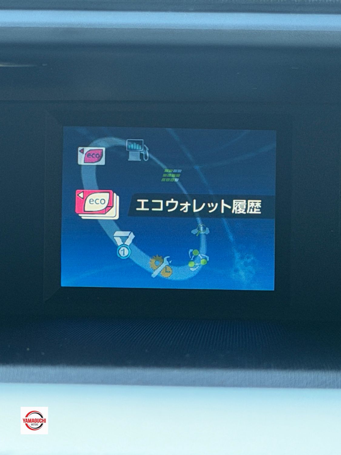 TOYOTA AQUA HYBRID — GRADE S 