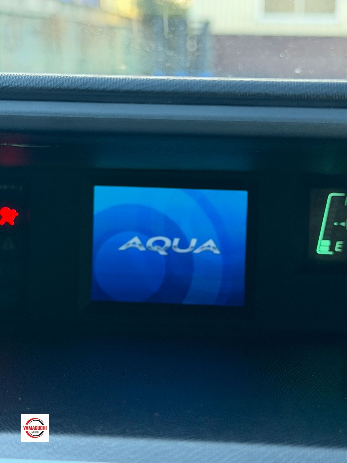 TOYOTA AQUA HYBRID — GRADE S 