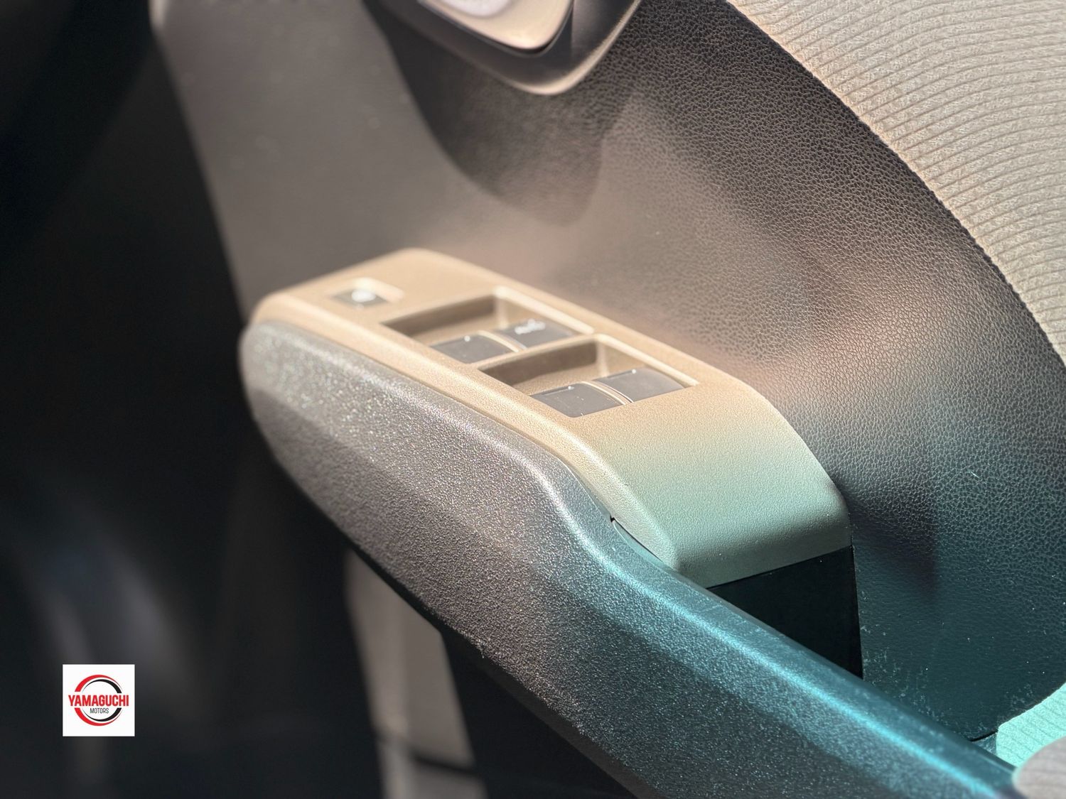 HONDA FIT HYBRID G SPECIAL EDITION — NOW AVAILABLE 