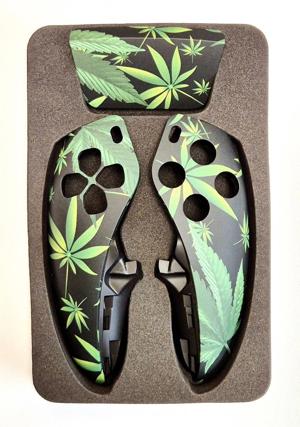 ​PS5 Dualsense Edge Custom Faceplate - Weed / Cannabis Leaves Design *NEW*