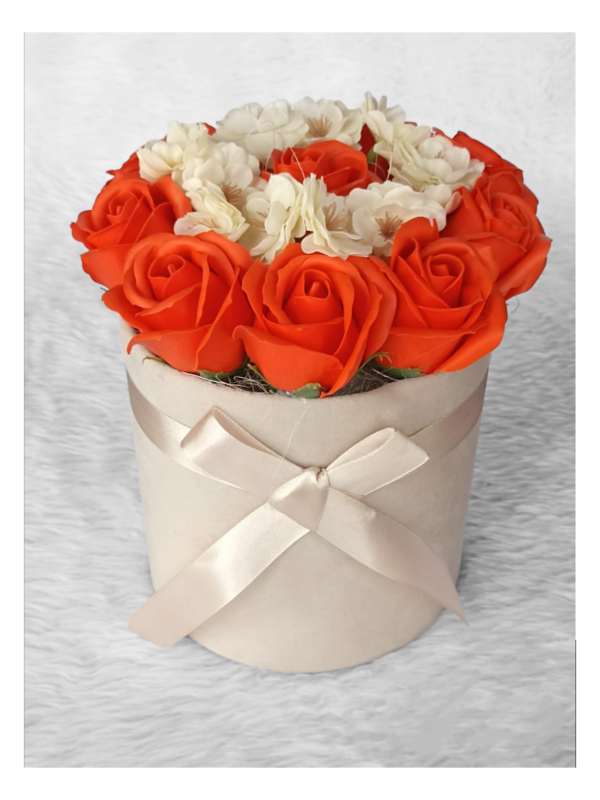 Arreglo floral en caja terciopelo
