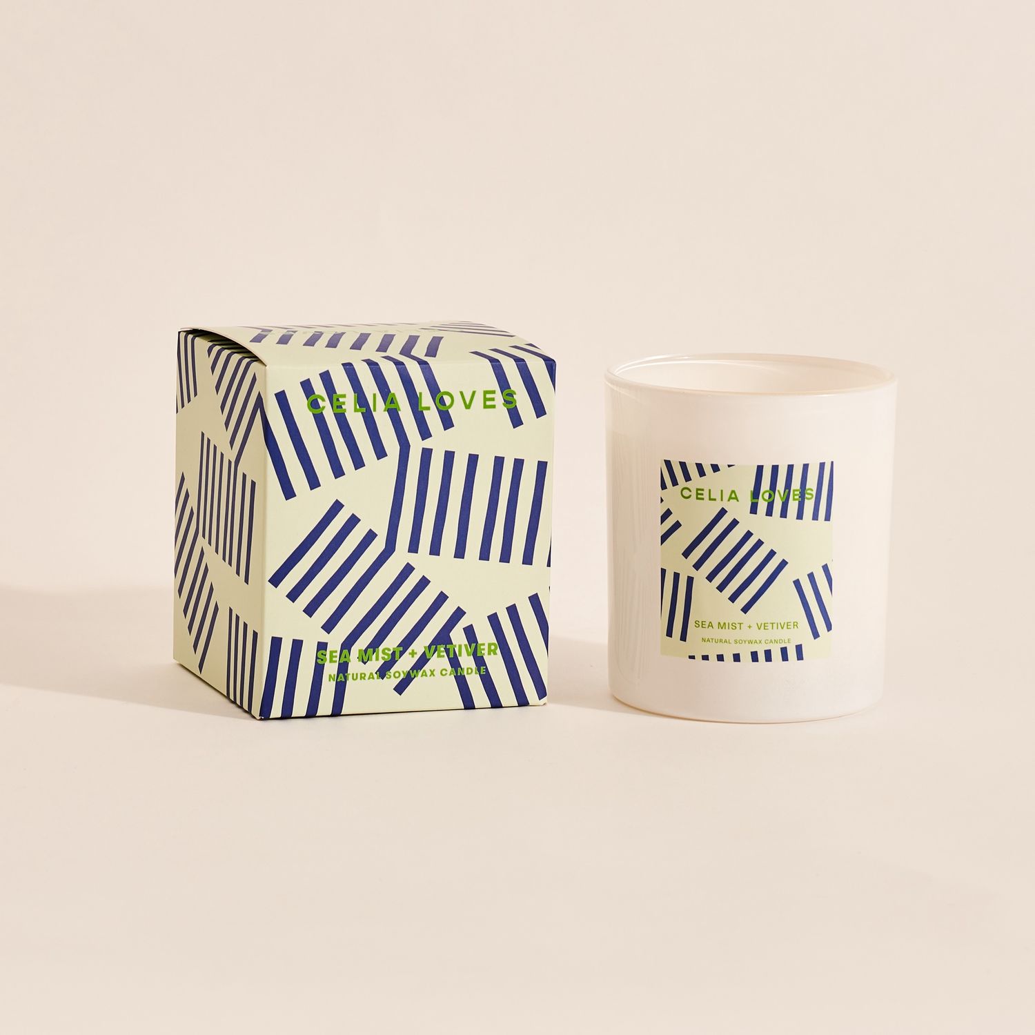 Sea Mist &amp; Vetiver Candle - 80 HR