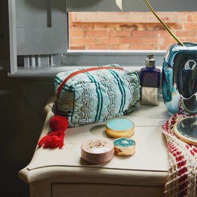 Acadia Beauty Bag
