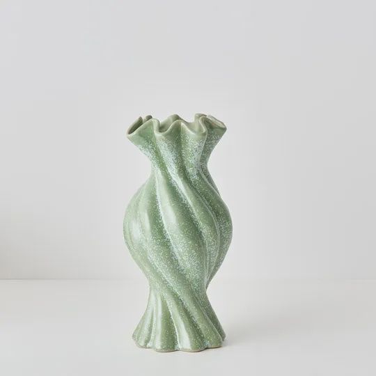 Gustel Twist Vase - Pickle