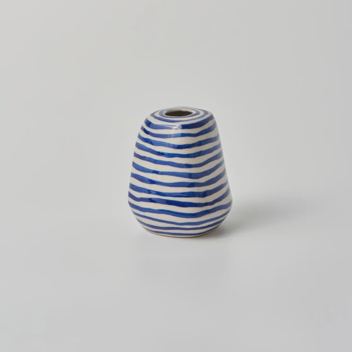 Facet Vase Medium Blue Lines