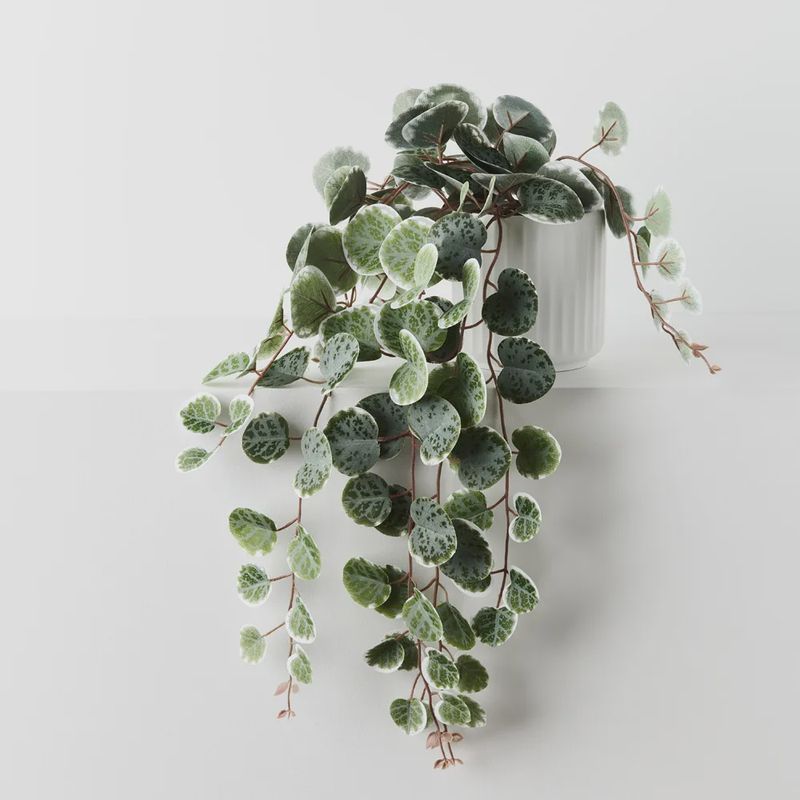 String of Hearts in Pot - Green White 44cm