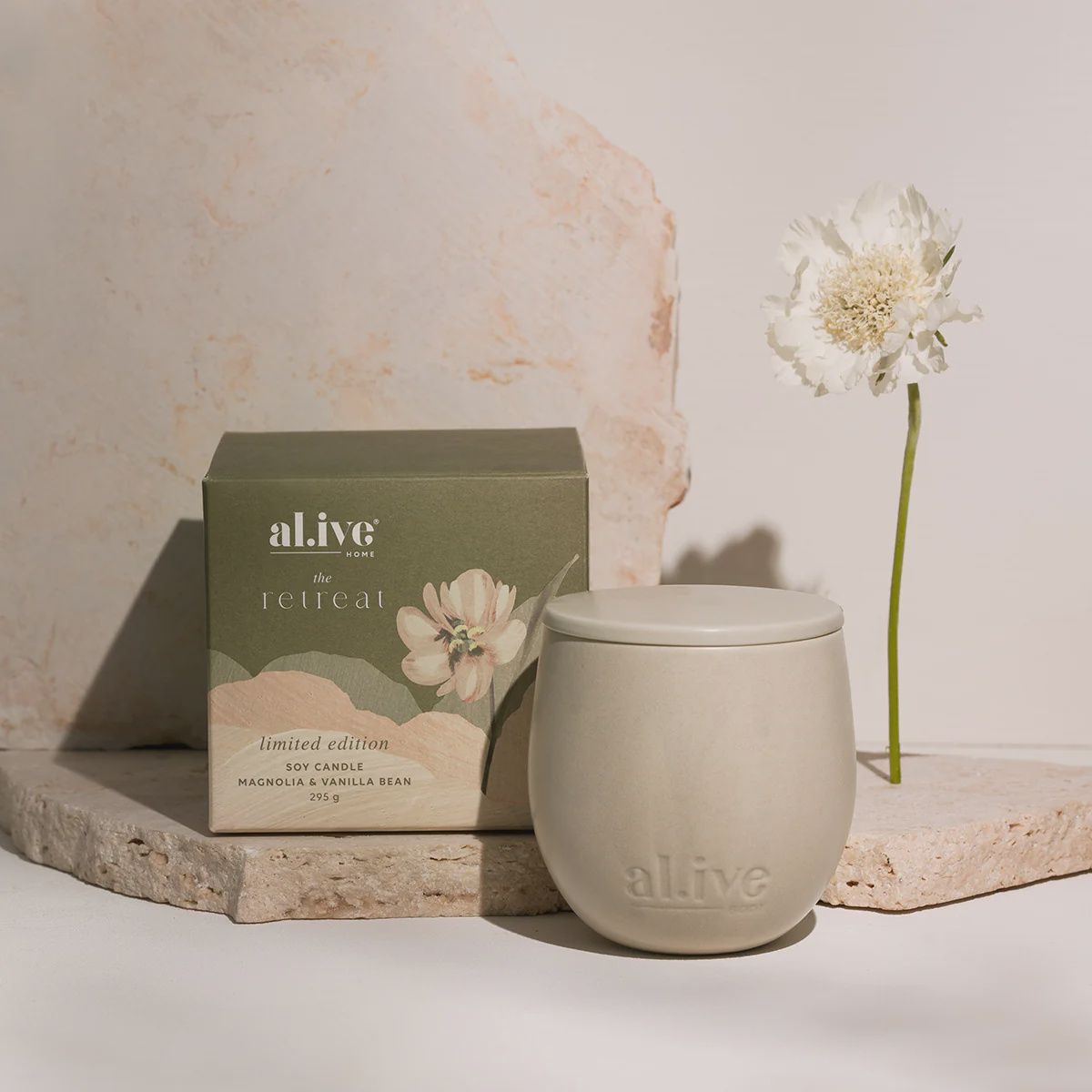The Retreat Collection - Magnolia &amp; Vanilla Bean Soy Candle