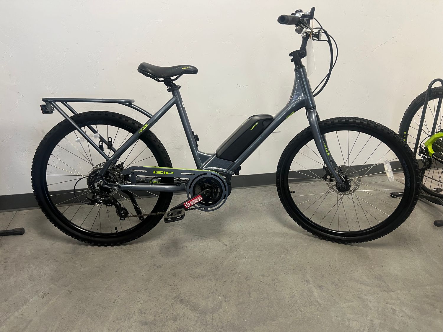 USED: I-Zip E3 Vibe 2.0
