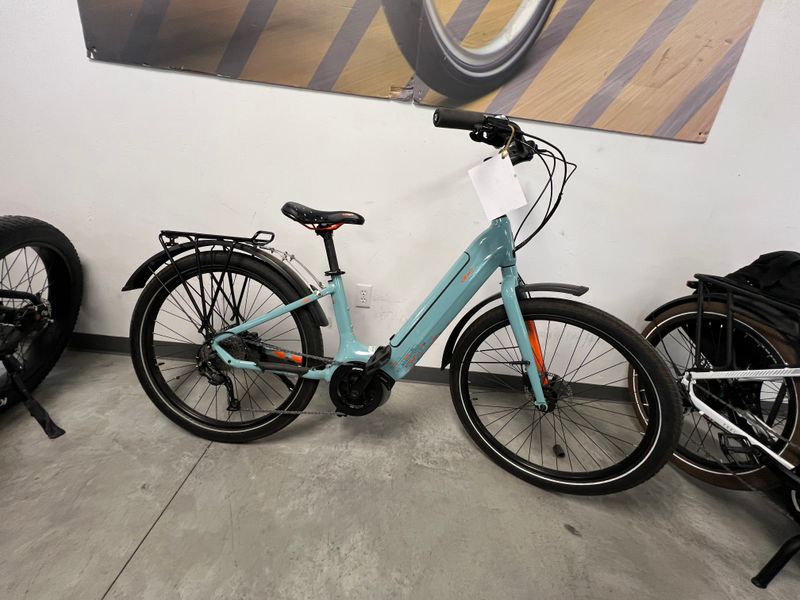 USED: I-Zip E3 Vida