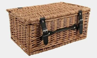 Giftboxes, bags and wicker hampers