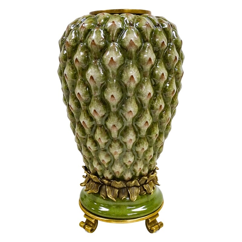 Gran Pina Vase