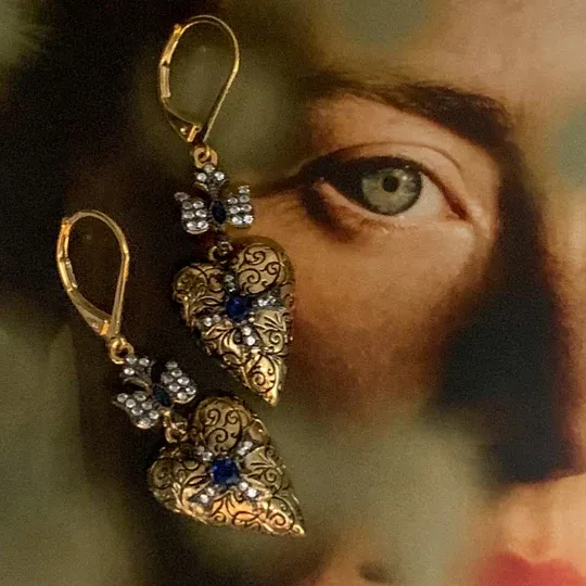 Ghost & Lola Heart a' Flutter Earrings