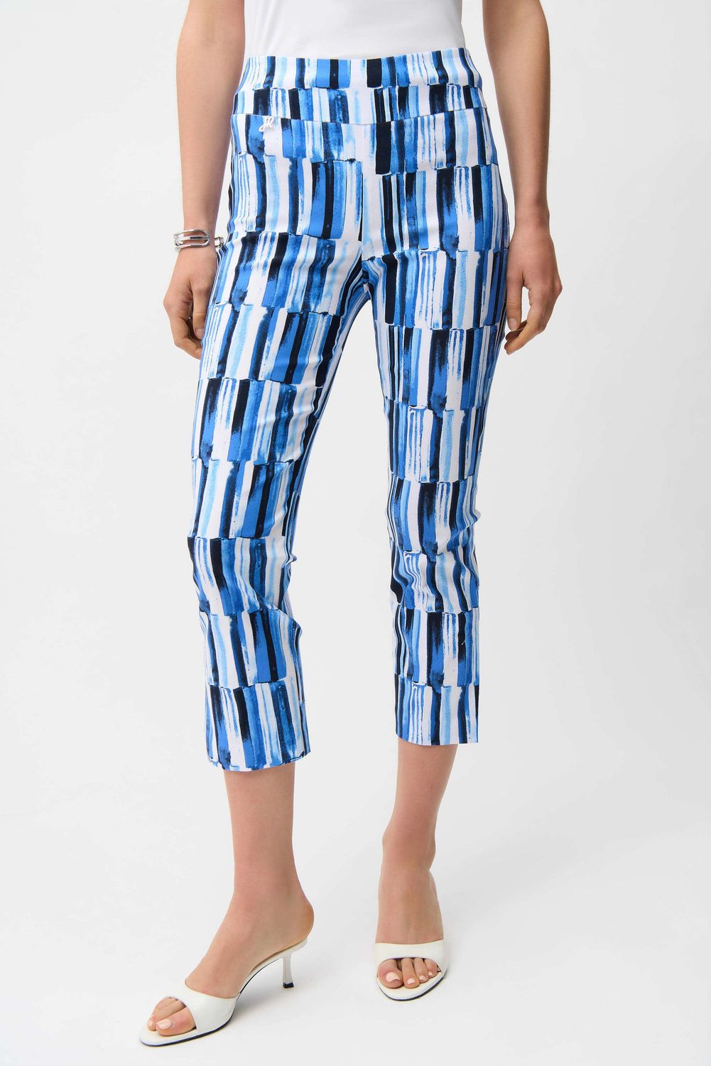JOSEPH RIBKOFF Millennium Abstract Print Crop Pull-On Pants 261223
