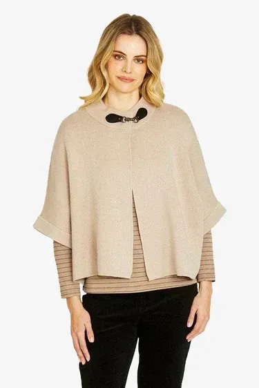 Pingpong Carter Clasp Cape