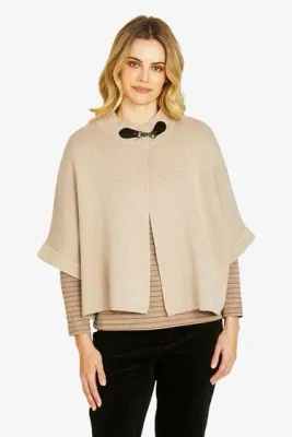 Ping Pong Carter Clasp Cape