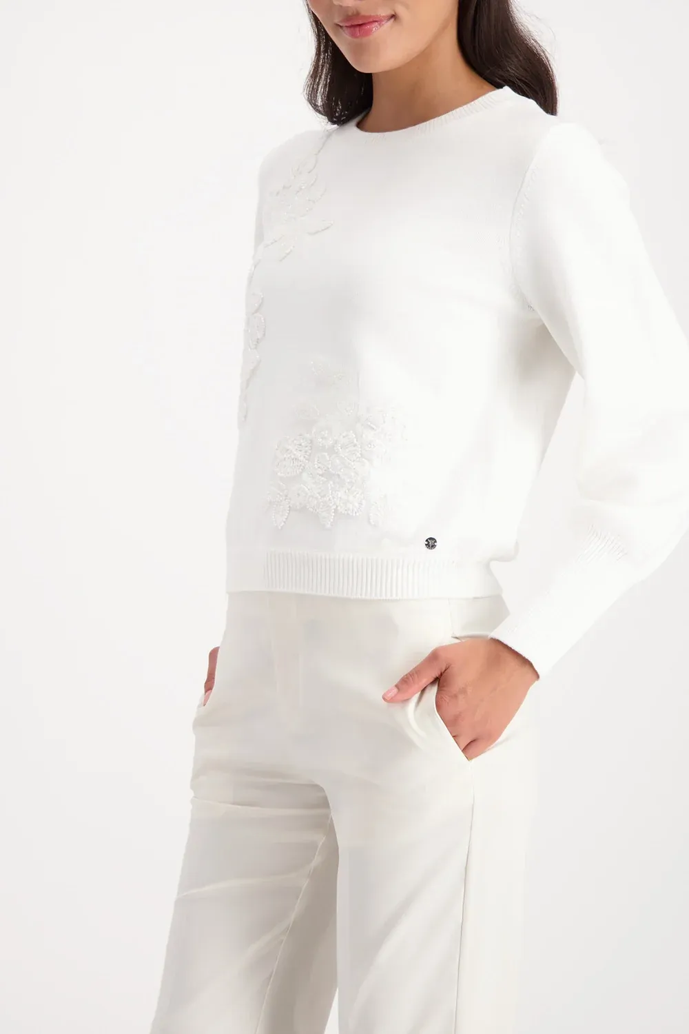Monari Sweater with jewelry Applique 809654