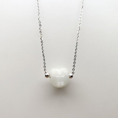 WHITE TRANSLUCENT JADEITE OWL NECKLACE
貓頭鷹冰白翡翠純銀頸鍊