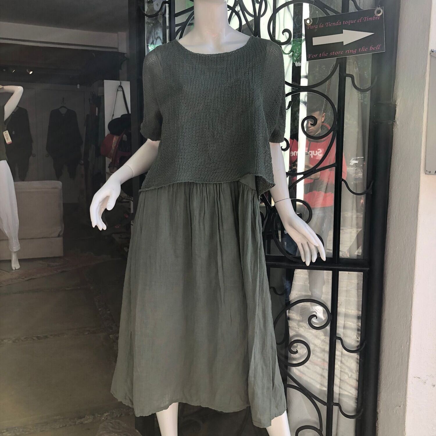 Vestido Con Tejido