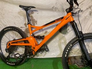 2022 Orange Five Evo S Medium Orange