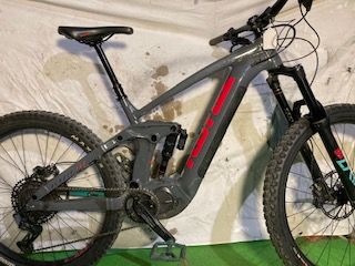 Used Kona Remote 160 Medium E Mountain Bike