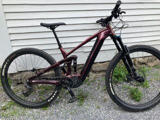 Used Kona Remote 130 Medium Bronze