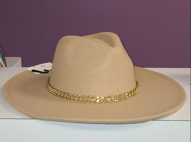 FY279   Felt Fedora Hat w/ Chain Tan