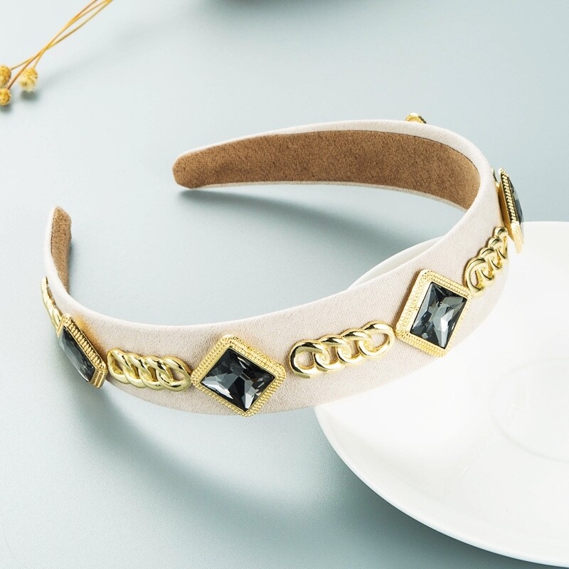 L3643   Diamond Shaped Glass Drill Chain Headband