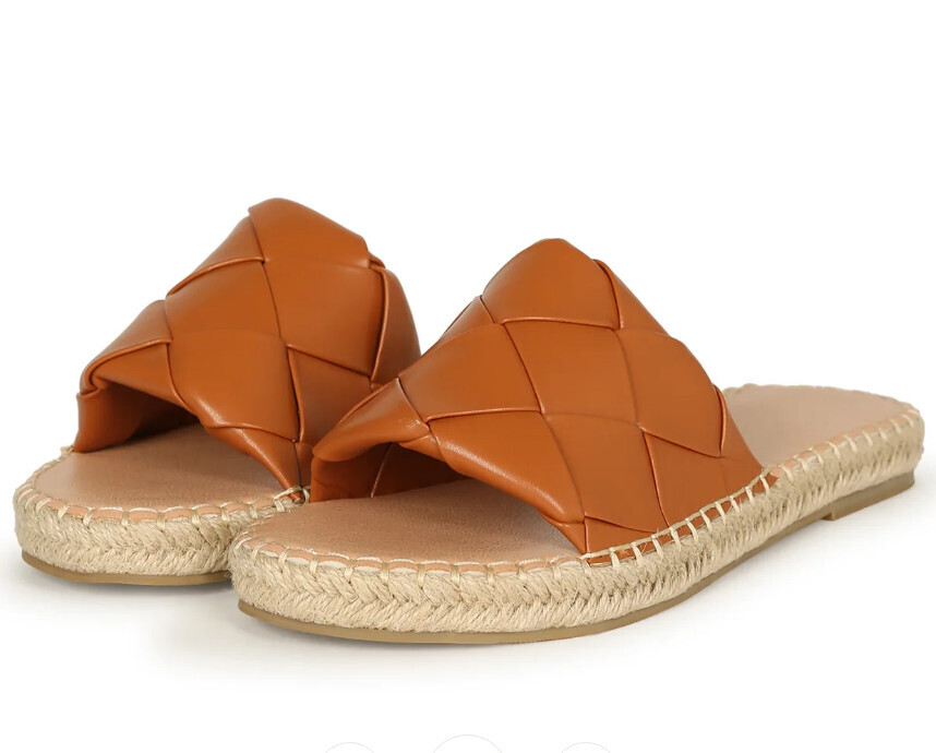 Andad-15   Flat Sandals, Color: Camel, Size: 6