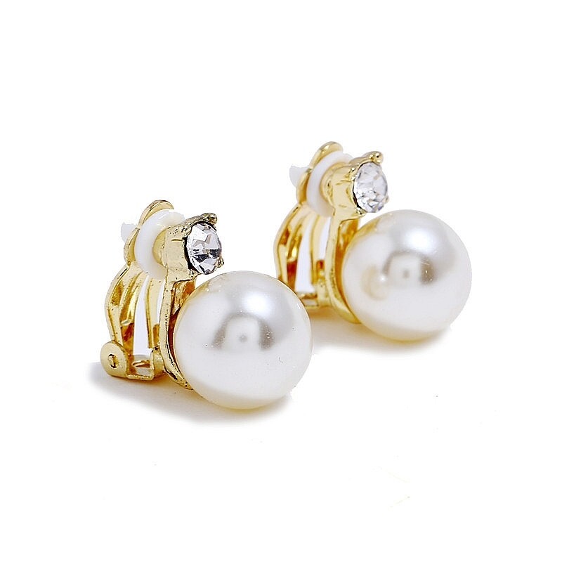 E4954   Pearl Clip on Stud Earrings   Gold
