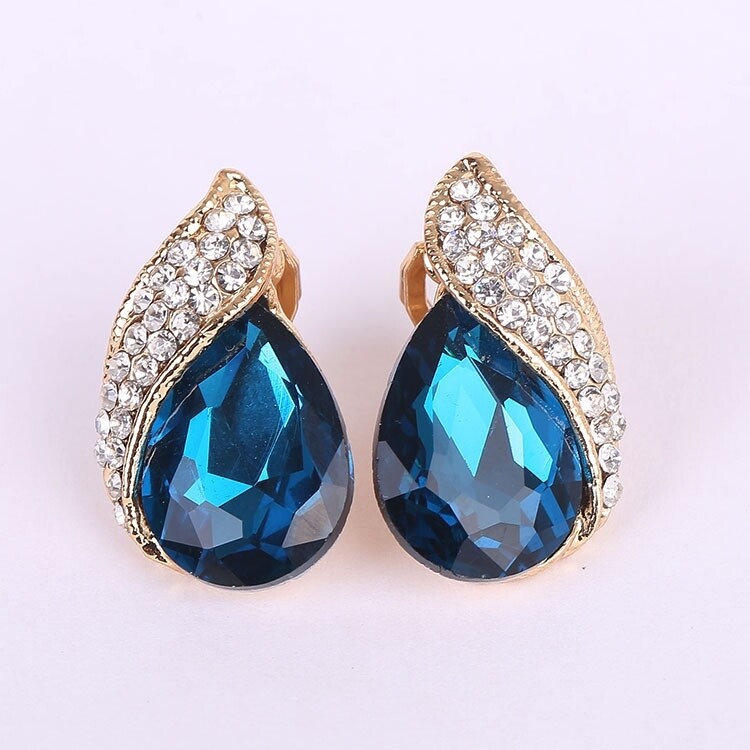 E6640   Rhinestone Stud Clip On Earrings, Color: Blue
