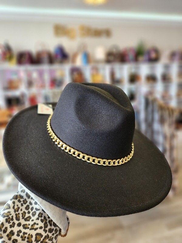 FY279   Felt Fedora Hat w/ Chain Black