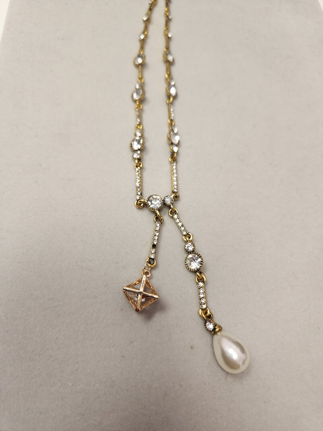 HF1510175   Constellation Star and Opal Necklace   Gold