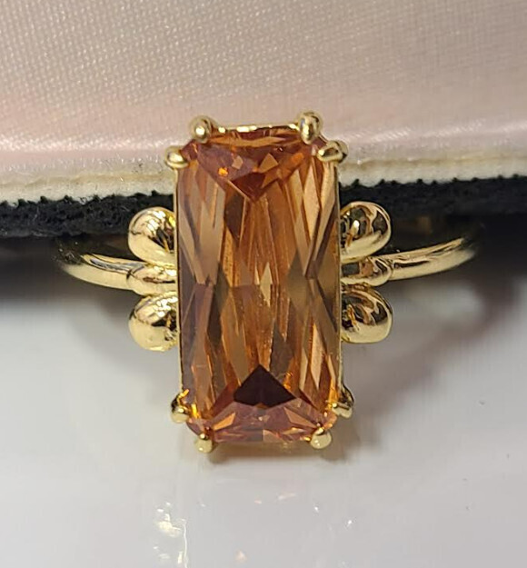 RS1117-GD   Topaz CZ Ring