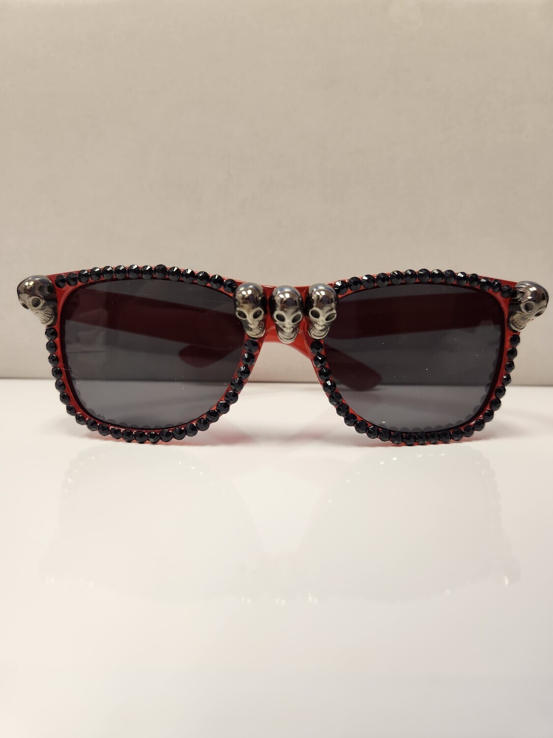 S-952   Fashion Skull Stud Sunglasses, Color: Red/Black