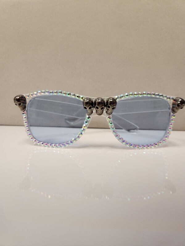 S-952   Fashion Skull Stud Sunglasses