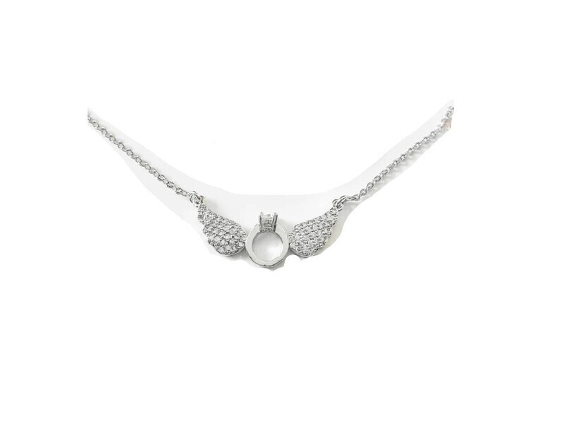 CC104   Wings Necklace
