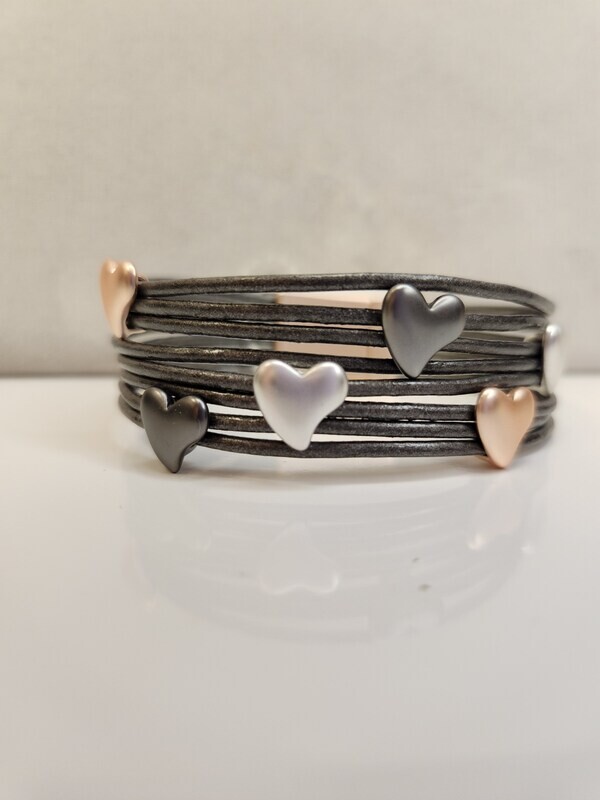 Magnetic Bracelet Grey Leather strips with colored hearts