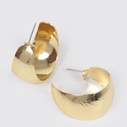  Wide Metal Hoop Earring 